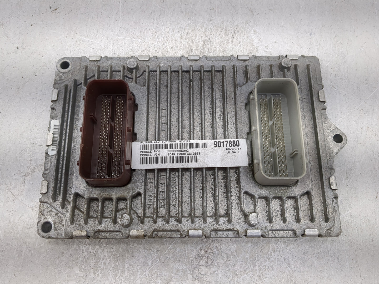 2015 Jeep Grand Cherokee PCM Engine Control Computer ECU ECM PCU OEM P/N:PBB22596GX 9017880 Fits OEM Used Auto Parts - Oemus