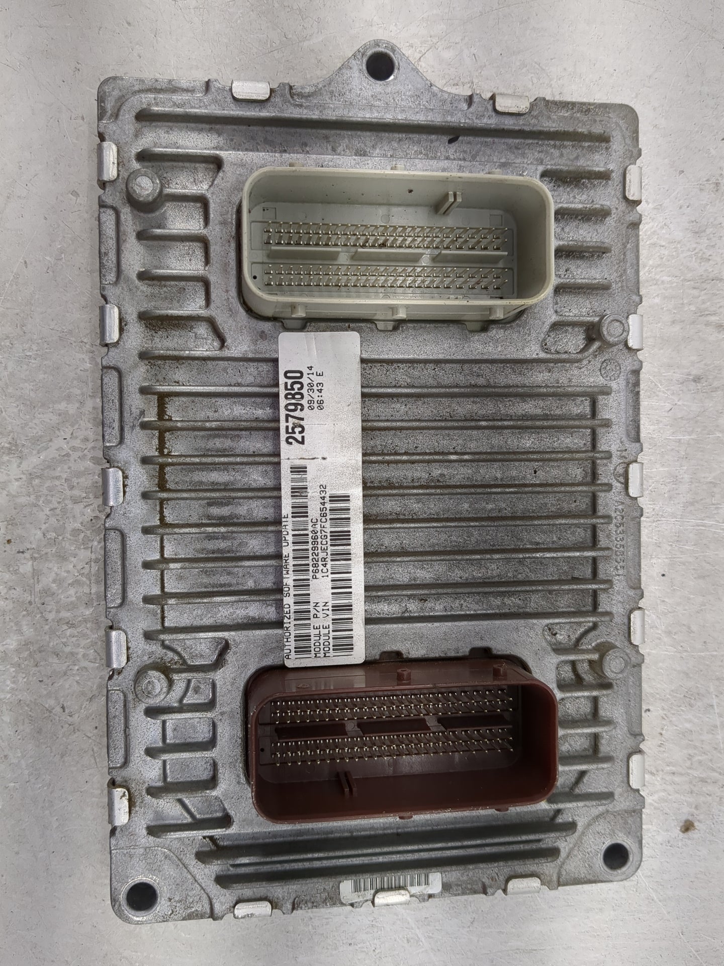 2015 Jeep Grand Cherokee PCM Engine Control Computer ECU ECM PCU OEM P/N:P05150987AB T00EM2604ZYA3I, A2C7440050100 Fits OEM 