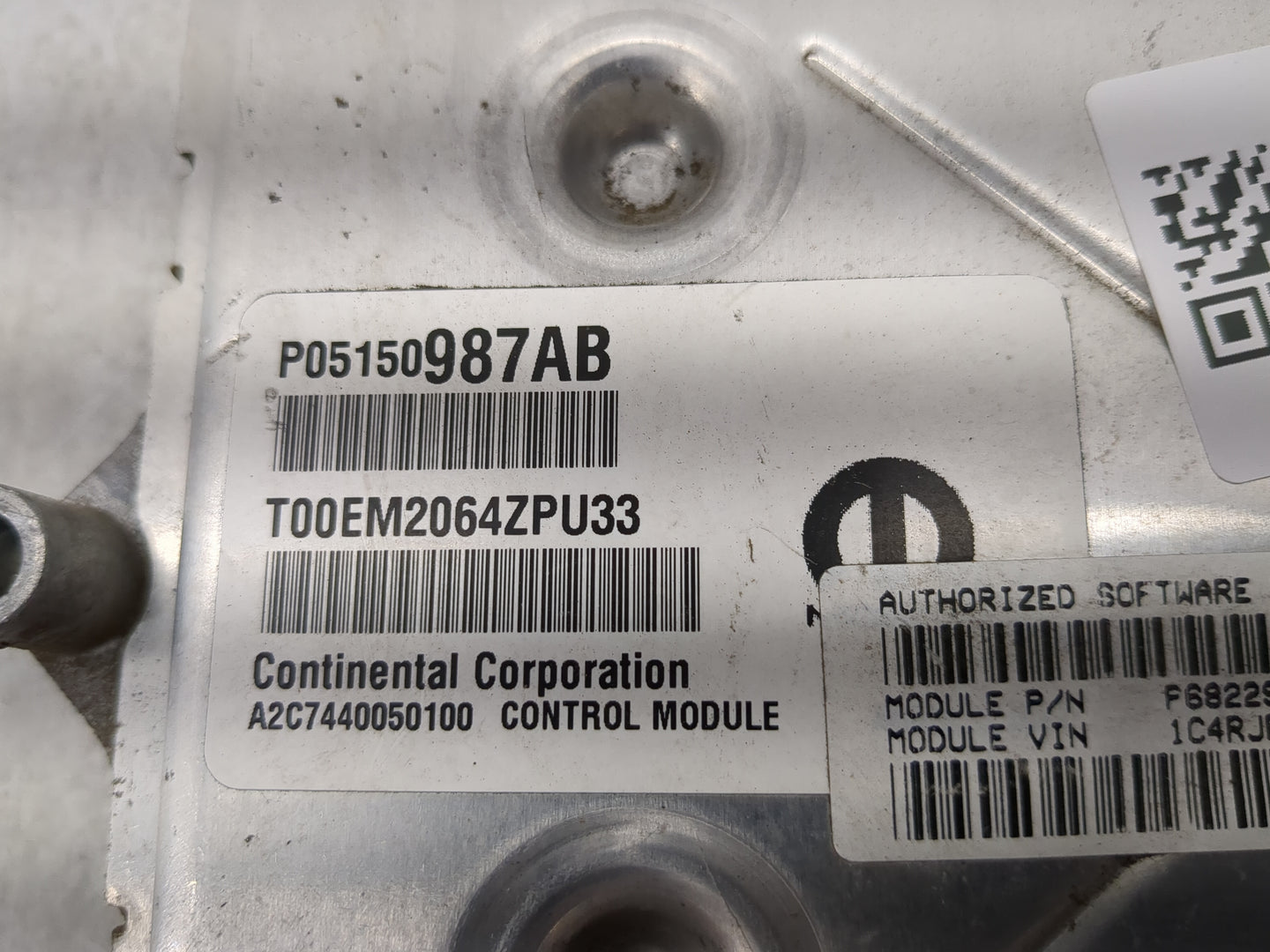 2015 Jeep Grand Cherokee PCM Engine Control Computer ECU ECM PCU OEM P/N:P05150987AB T00EM2064ZPU33, A2C7440050100 Fits OEM 