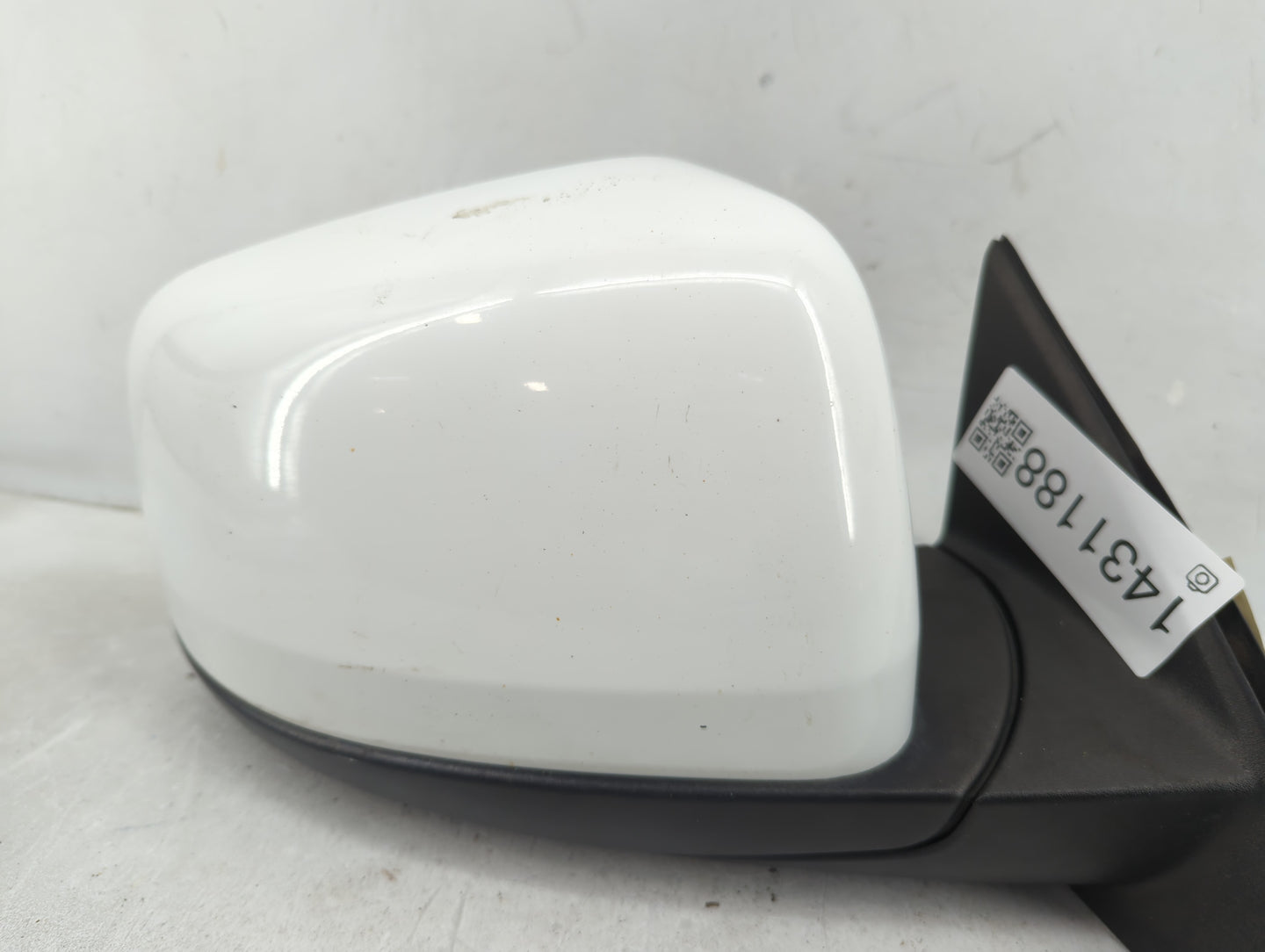 2011-2022 Jeep Grand Cherokee Passenger Side View Mirror - Right Door Mirror OEM Used - Oemusedautoparts1.com
