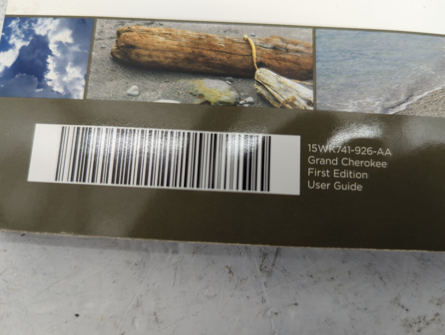 2015 Jeep Grand Cherokee Owners Manual Book Guide P/N:15WK741-926-AA OEM Used Auto Parts - Oemusedautoparts1.com
