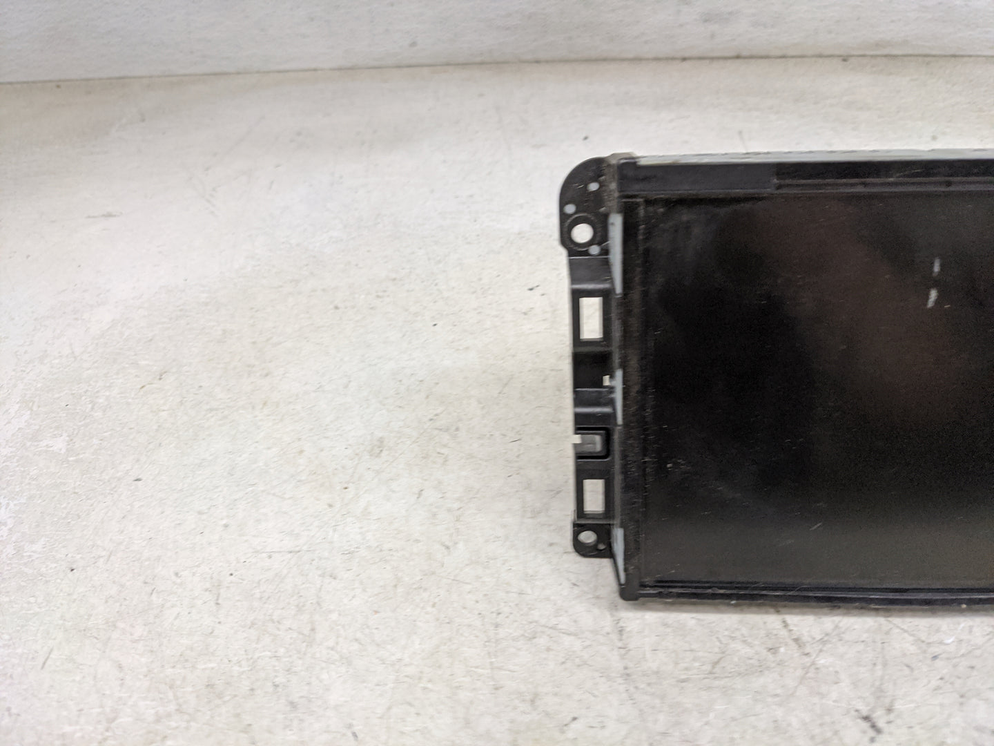 2015 Jeep Grand Cherokee Information Display Screen 1468016 - Oemusedautoparts1.com