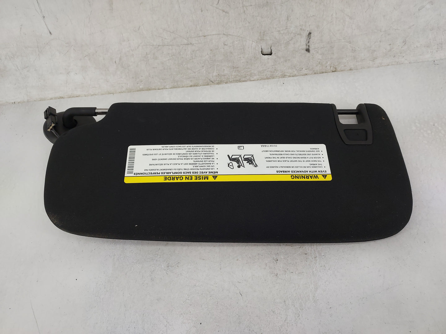 2014-2022 Jeep Grand Cherokee Sun Visor Shade Replacement Passenger Right Mirror Fits OEM Used Auto Parts - Oemusedautoparts