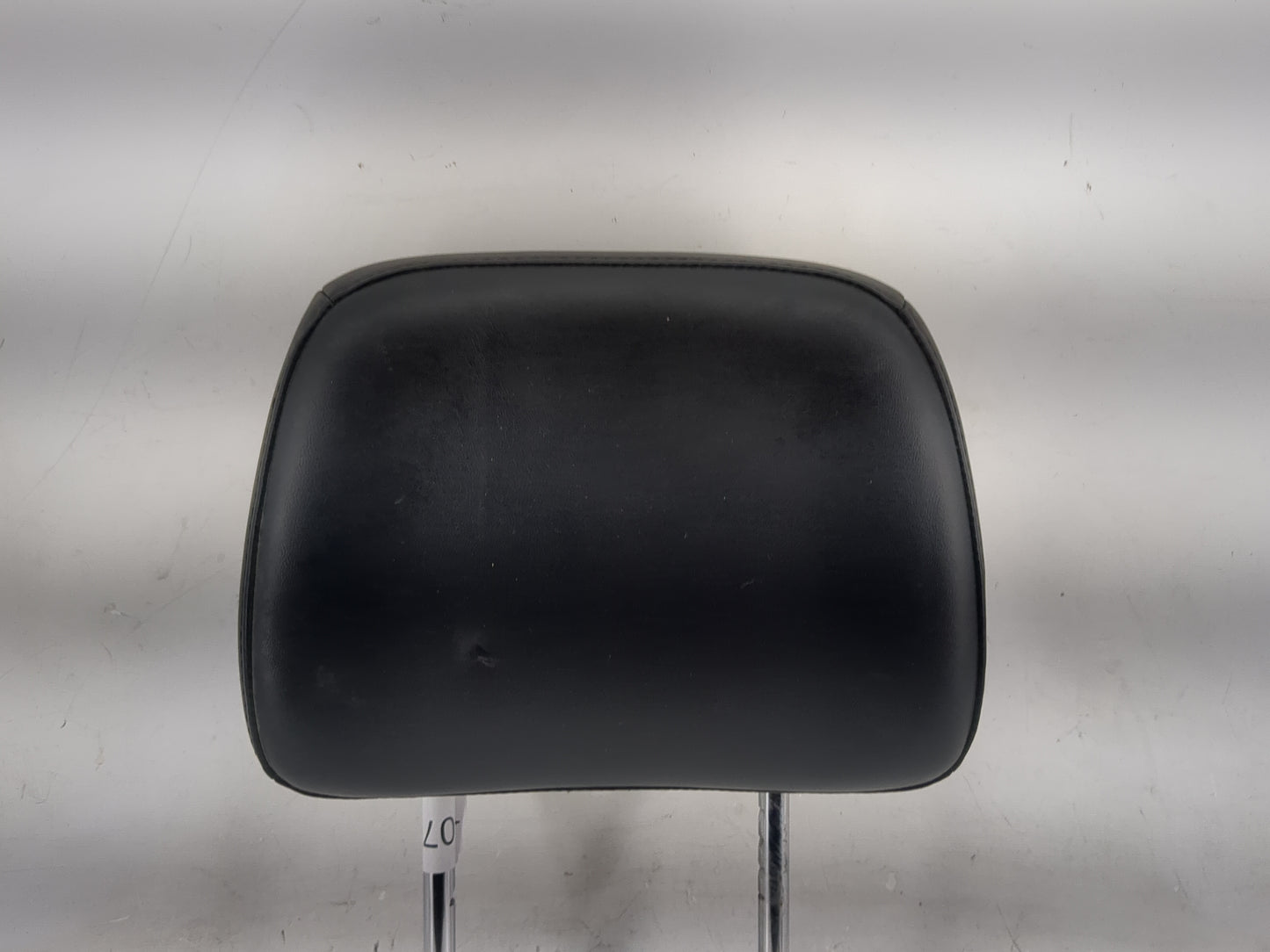 2015 Jeep Grand Cherokee Headrest Head Rest Front Driver Seat Black - Oemusedautoparts1.com