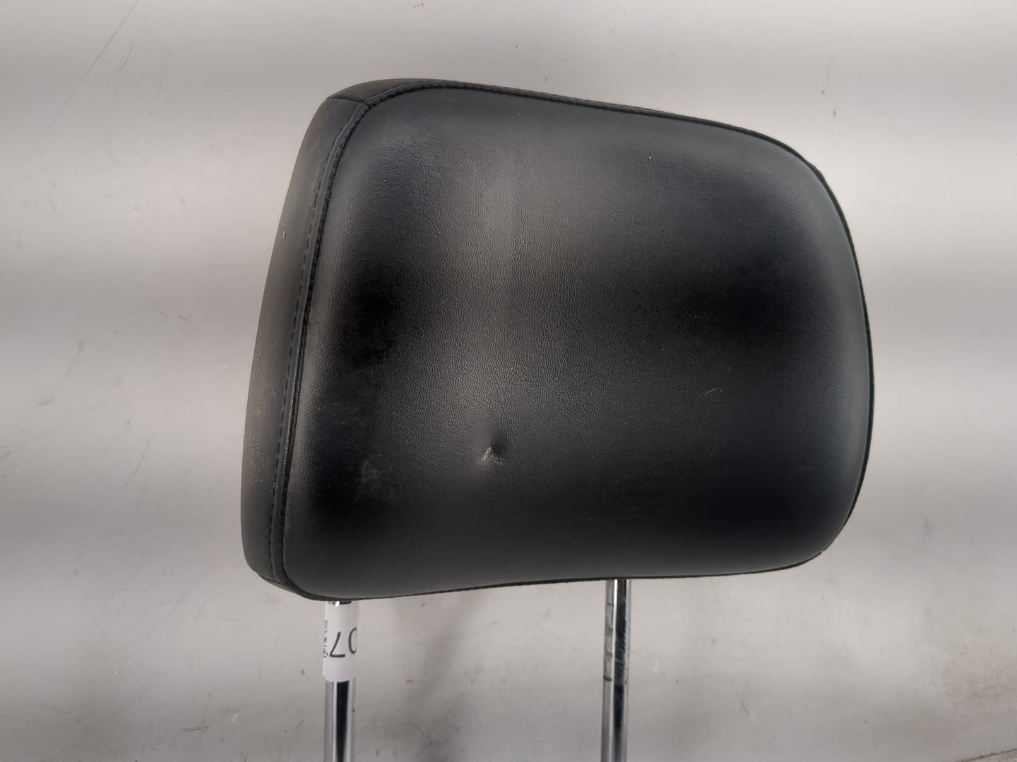 2015 Jeep Grand Cherokee Headrest Head Rest Front Driver Seat Black - Oemusedautoparts1.com