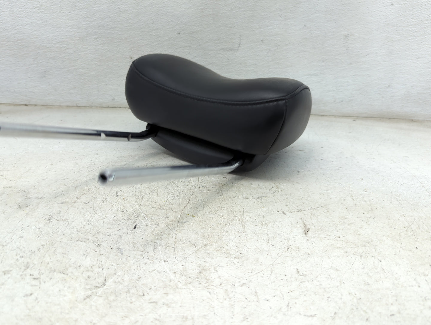 2015 Jeep Grand Cherokee Headrest Head Rest Front Driver Passenger Seat Fits OEM Used Auto Parts - Oemusedautoparts1.com