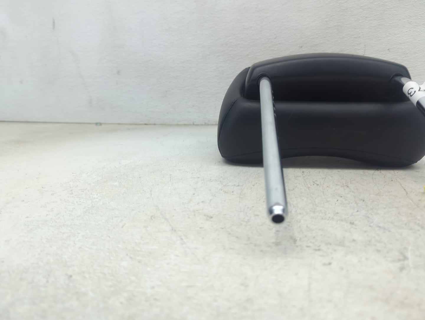 2015 Jeep Grand Cherokee Headrest Head Rest Front Driver Passenger Seat Fits OEM Used Auto Parts - Oemusedautoparts1.com