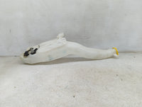 2011 Jeep Grand Cherokee Windshield Washer Fluid Reservoir Bottle Oem 1473883 - Oemusedautoparts1.com
