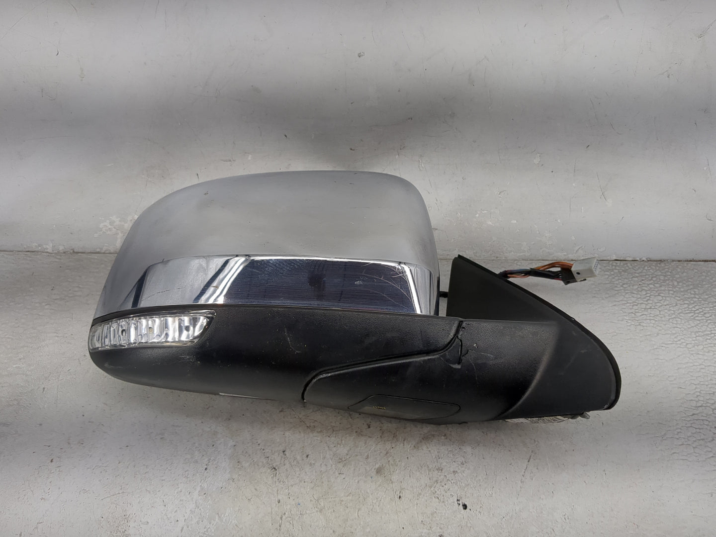 2011-2022 Jeep Grand Cherokee Passenger Side View Mirror - Right Door Mirror OEM Used - Oemusedautoparts1.com