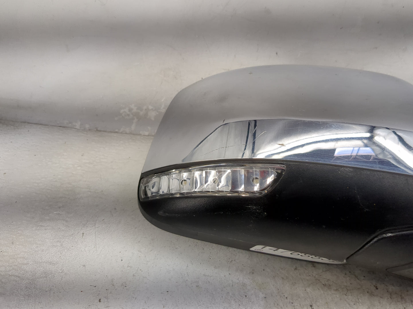 2011-2022 Jeep Grand Cherokee Passenger Side View Mirror - Right Door Mirror OEM Used - Oemusedautoparts1.com