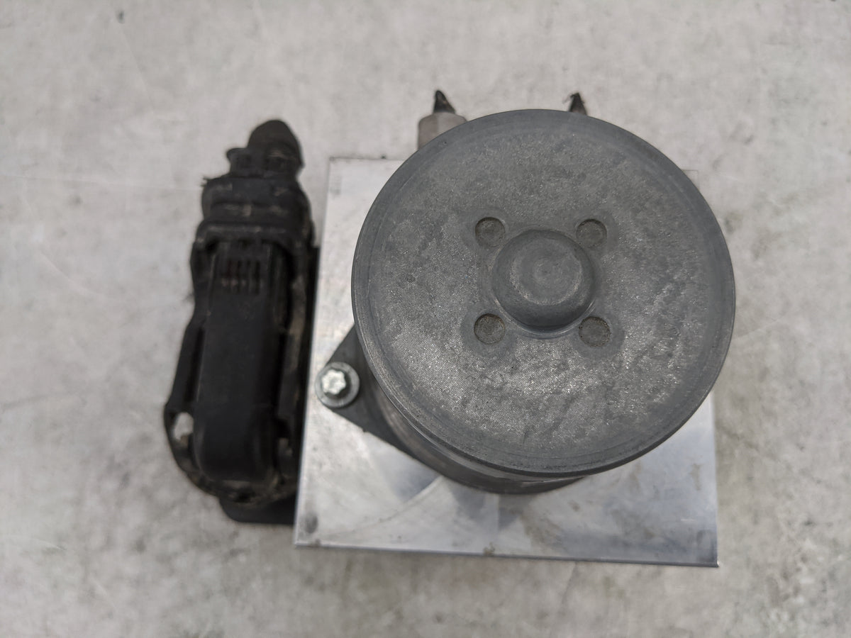 2015 Jeep Grand Cherokee Anti-Lock Brake ABS Pump Module Actuator OEM P/N:68241676AC P68241676AC, 229222-141 Fits OEM Used A
