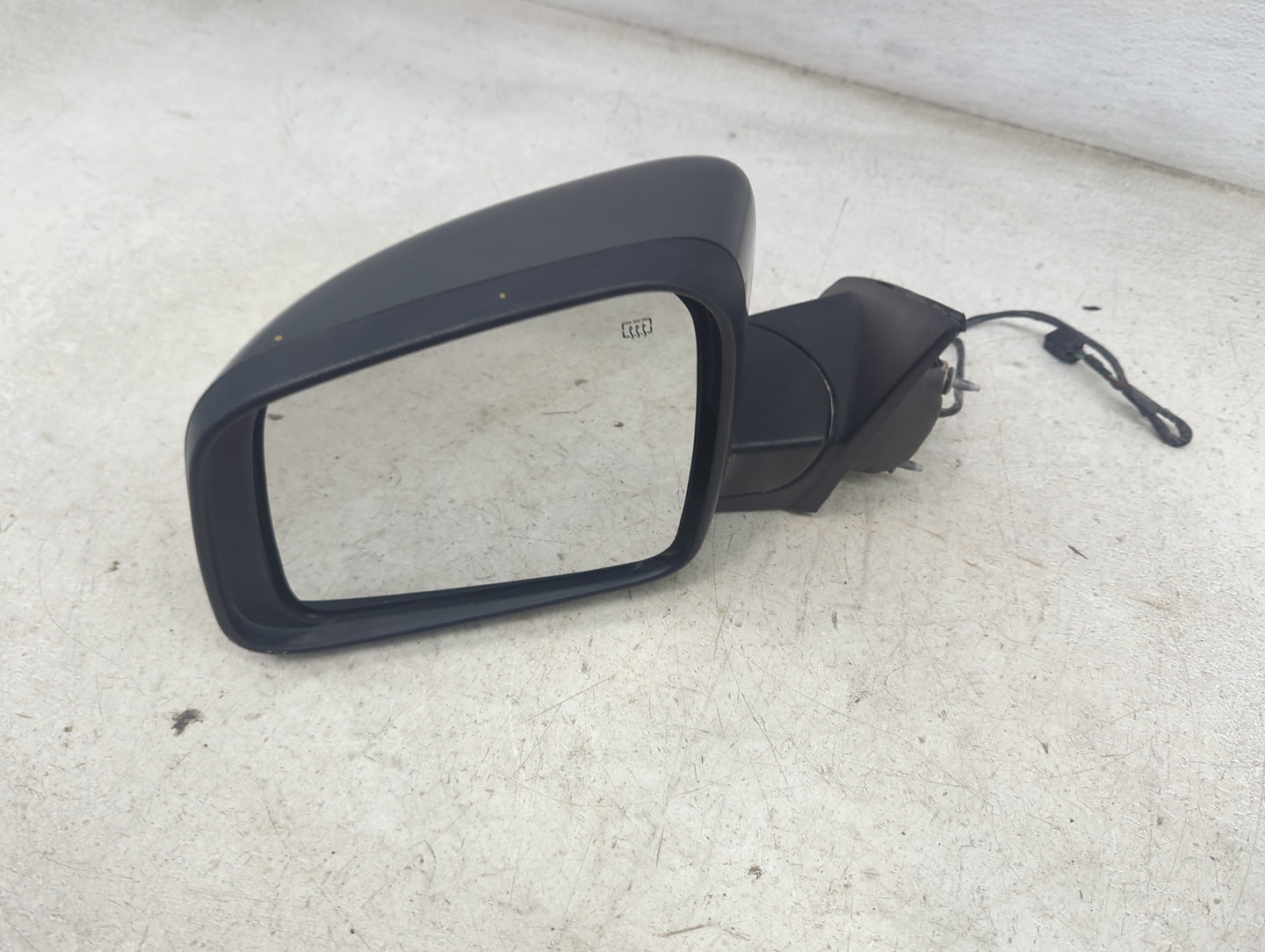 2011-2022 Jeep Grand Cherokee Driver Side View Mirror - Left Door Mirror OEM Used - Oemusedautoparts1.com
