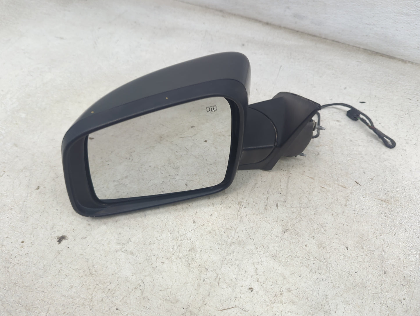 2011-2022 Jeep Grand Cherokee Driver Side View Mirror - Left Door Mirror OEM Used - Oemusedautoparts1.com