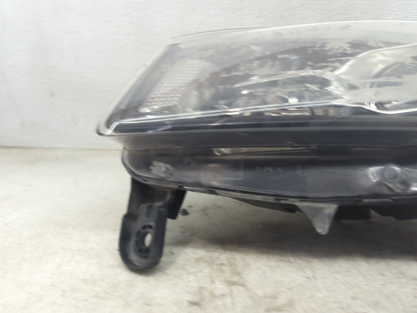 2014-2016 Jeep Grand Cherokee Driver Left Oem Head Light Headlight Lamp - Oemusedautoparts1.com