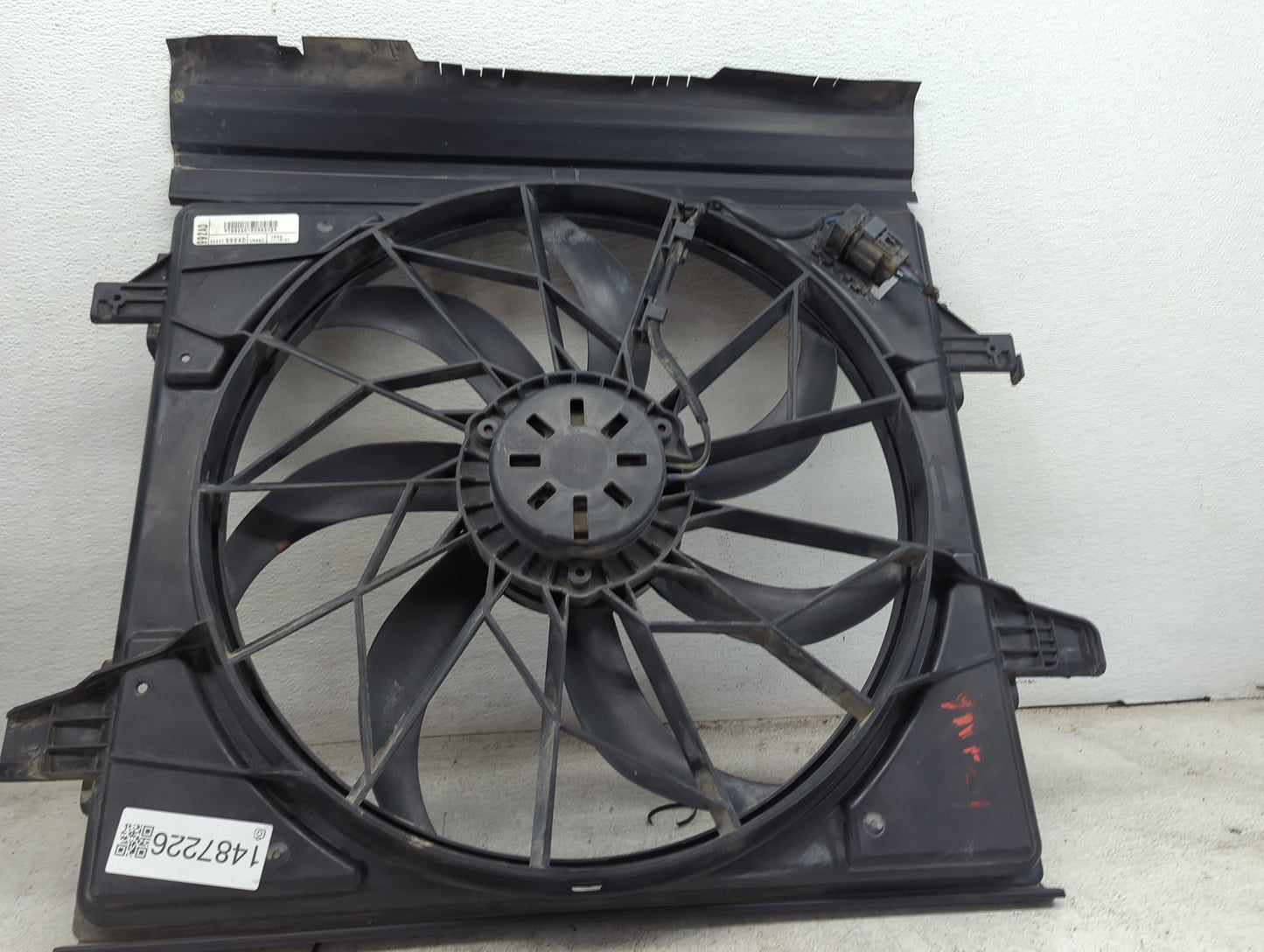 2011-2022 Jeep Grand Cherokee Electric Radiator Cooling Fan Motor Assembly P/N:55037992AD T992AD18059372 Fits OEM Used Auto 