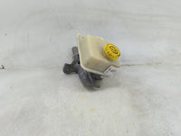 2011-2015 Jeep Grand Cherokee Brake Master Cylinder 1490134 - Oemusedautoparts1.com