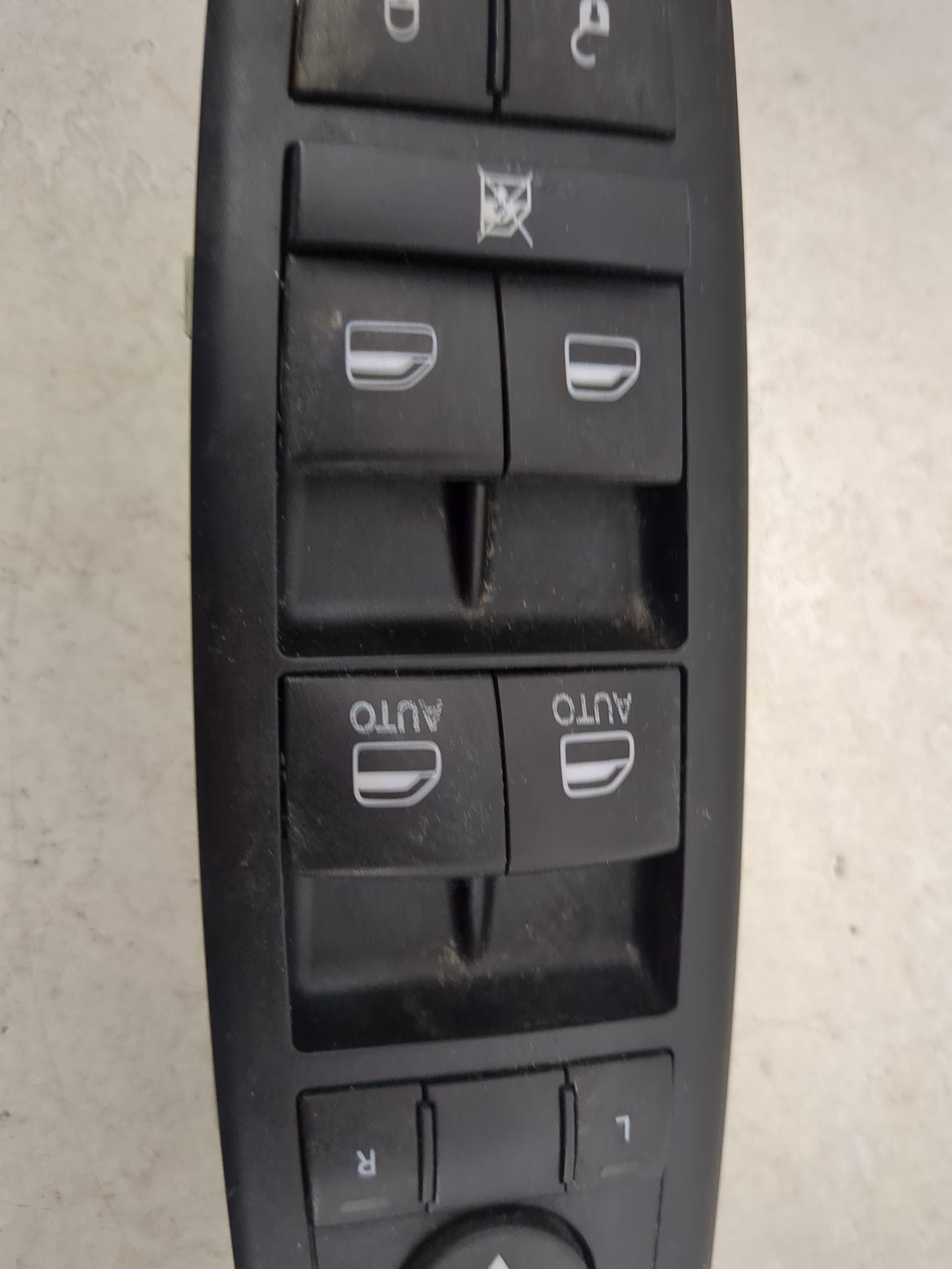 2014-2015 Jeep Grand Cherokee Master Power Window Switch Replacement Driver Side Left P/N:68184002AA 10099221 Fits Fits 2014