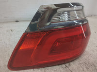 2015-2021 Jeep Grand Cherokee Tail Light Assembly Passenger Right OEM P/N:P68110016AD F00 HTC 4026 15 Fits OEM Used Auto Par
