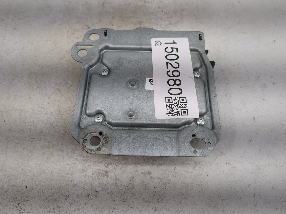 2014-2015 Jeep Grand Cherokee Safety Restraint Srs Airbag Control Module - Oemusedautoparts1.com