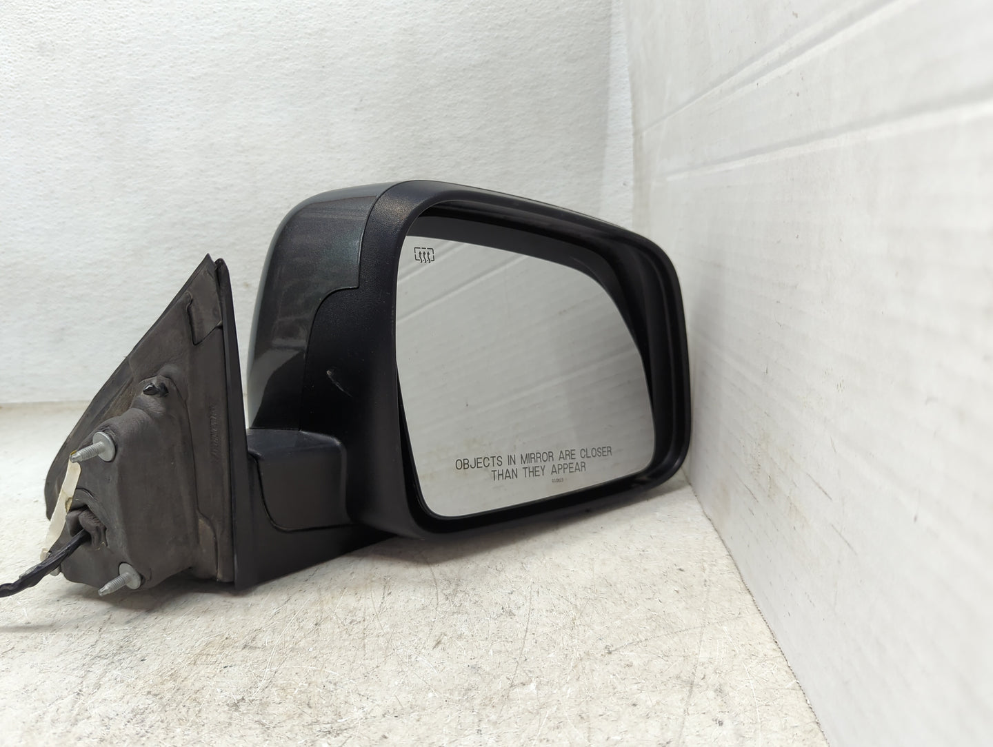 2011-2022 Jeep Grand Cherokee Passenger Side View Mirror - Right Door Mirror OEM Used - Oemusedautoparts1.com