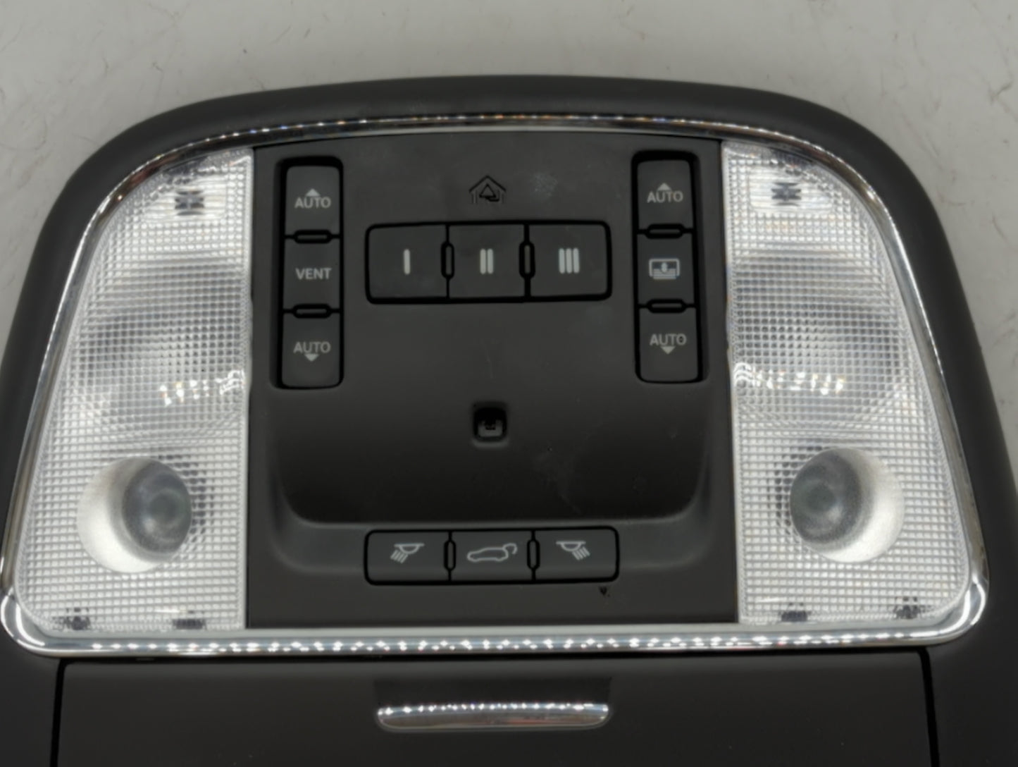 2014-2017 Jeep Grand Cherokee Center Console Armrest Cover Lid - Oemusedautoparts1.com