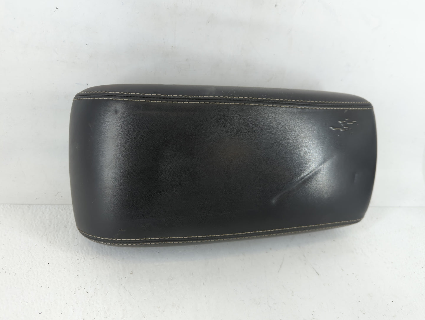 2015 Jeep Grand Cherokee Center Console Armrest Cover Lid Fits OEM Used Auto Parts - Oemusedautoparts1.com