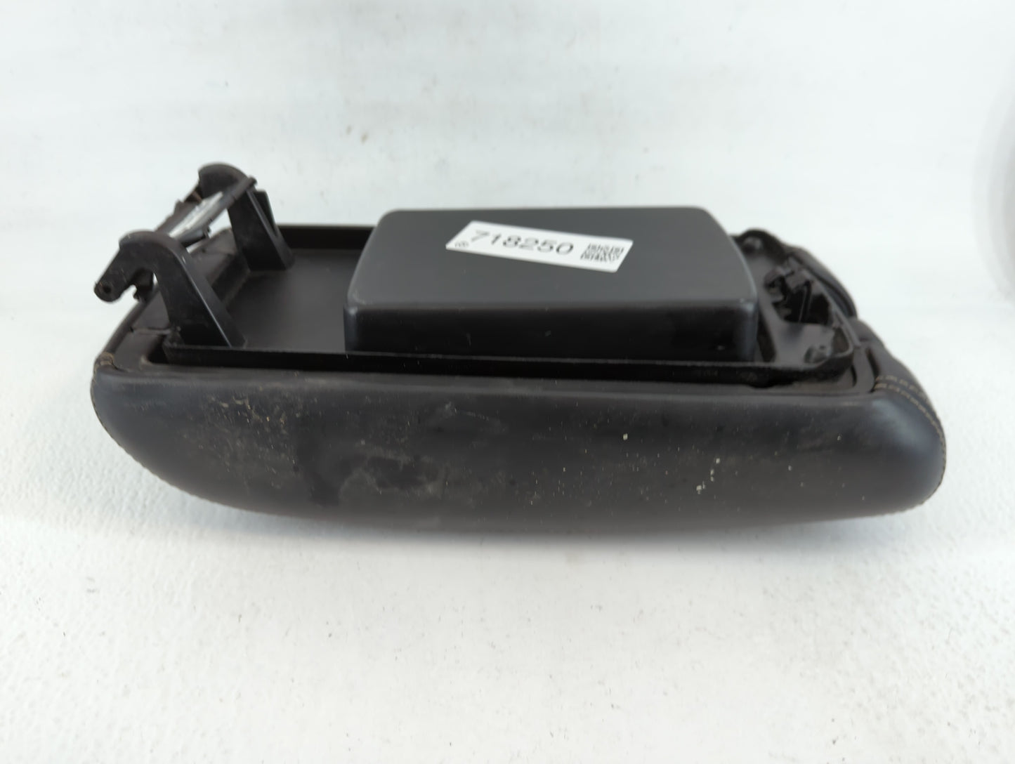 2015 Jeep Grand Cherokee Center Console Armrest Cover Lid Fits OEM Used Auto Parts - Oemusedautoparts1.com