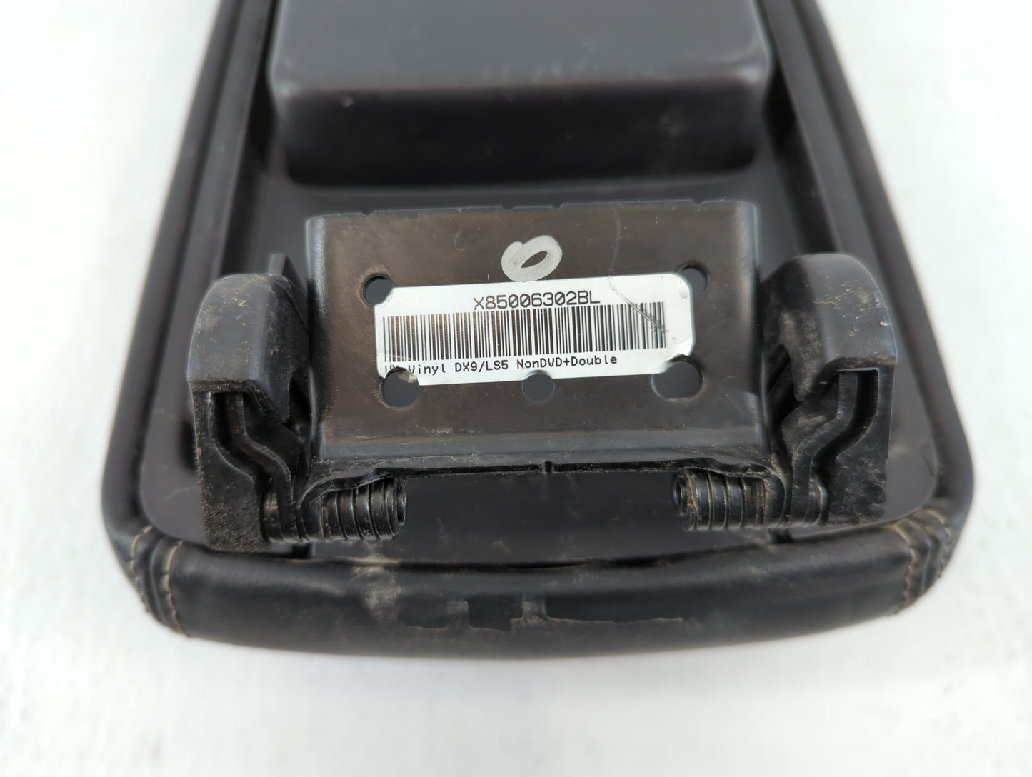 2015 Jeep Grand Cherokee Center Console Armrest Cover Lid Fits OEM Used Auto Parts - Oemusedautoparts1.com