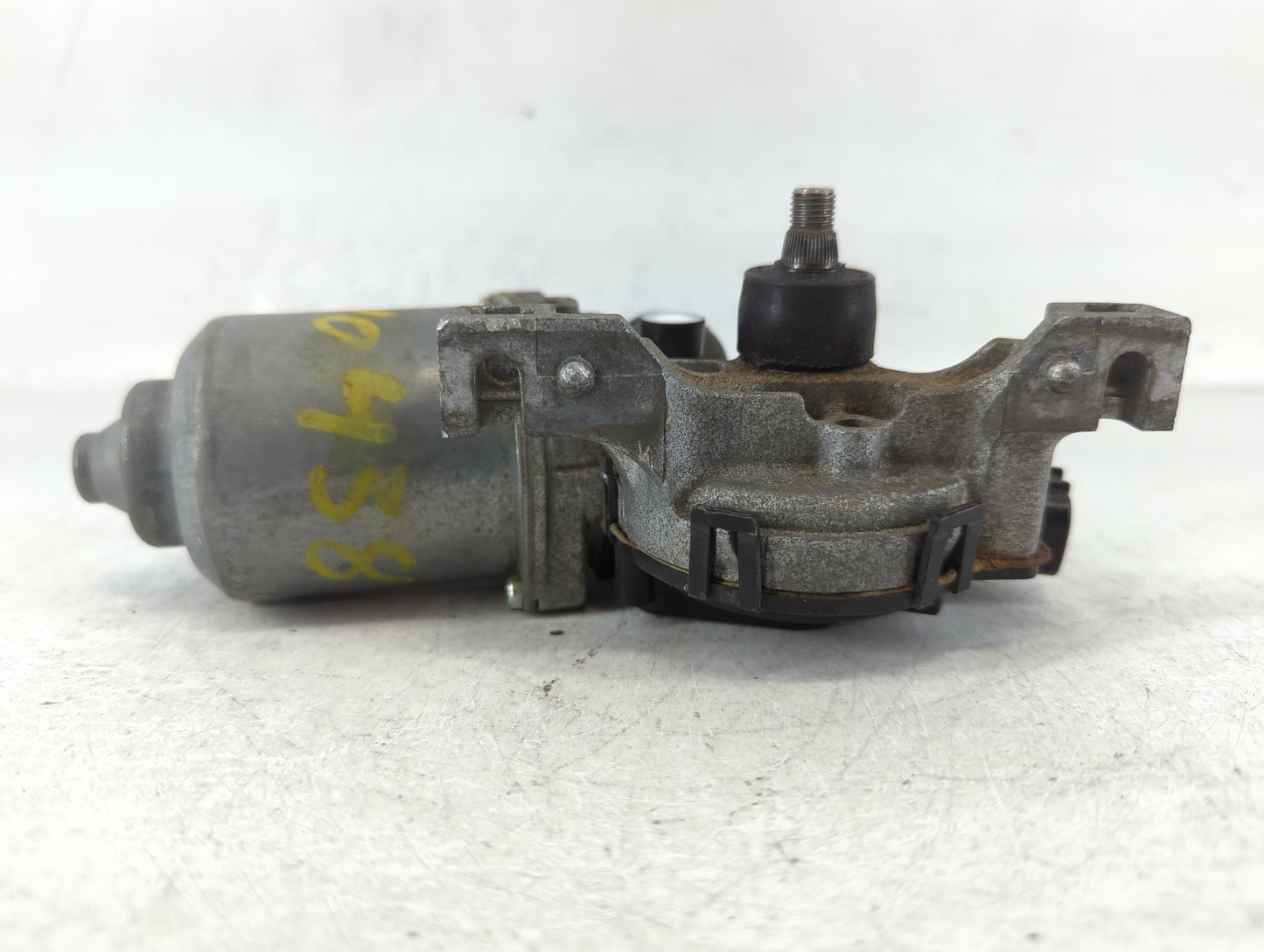 2014-2015 Jeep Grand Cherokee Front Windshield Wiper Motor P/N:68267701AA Fits Fits 2014 2015 OEM Used Auto Parts - Oemuseda