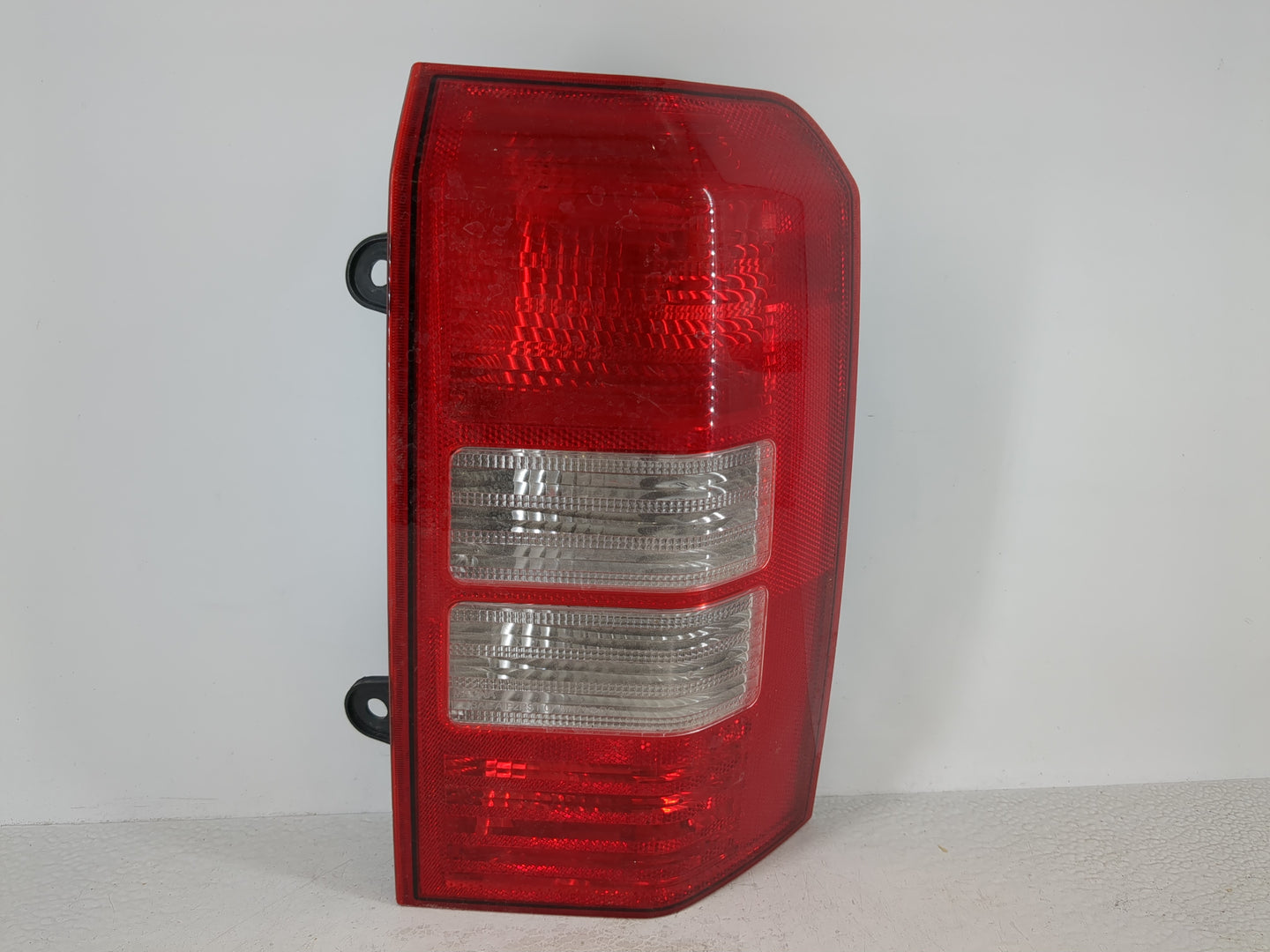 2008-2017 Jeep Patriot Tail Light Assembly Passenger Right OEM P/N:05160364AG Fits OEM Used Auto Parts - Oemusedautoparts1.c