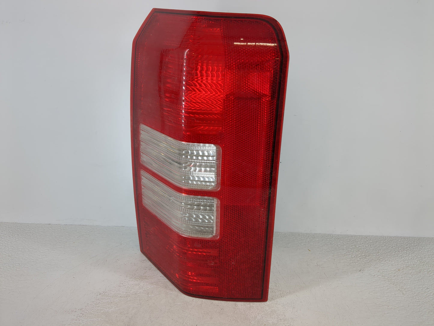2008-2017 Jeep Patriot Tail Light Assembly Passenger Right OEM P/N:05160364AG Fits OEM Used Auto Parts - Oemusedautoparts1.c