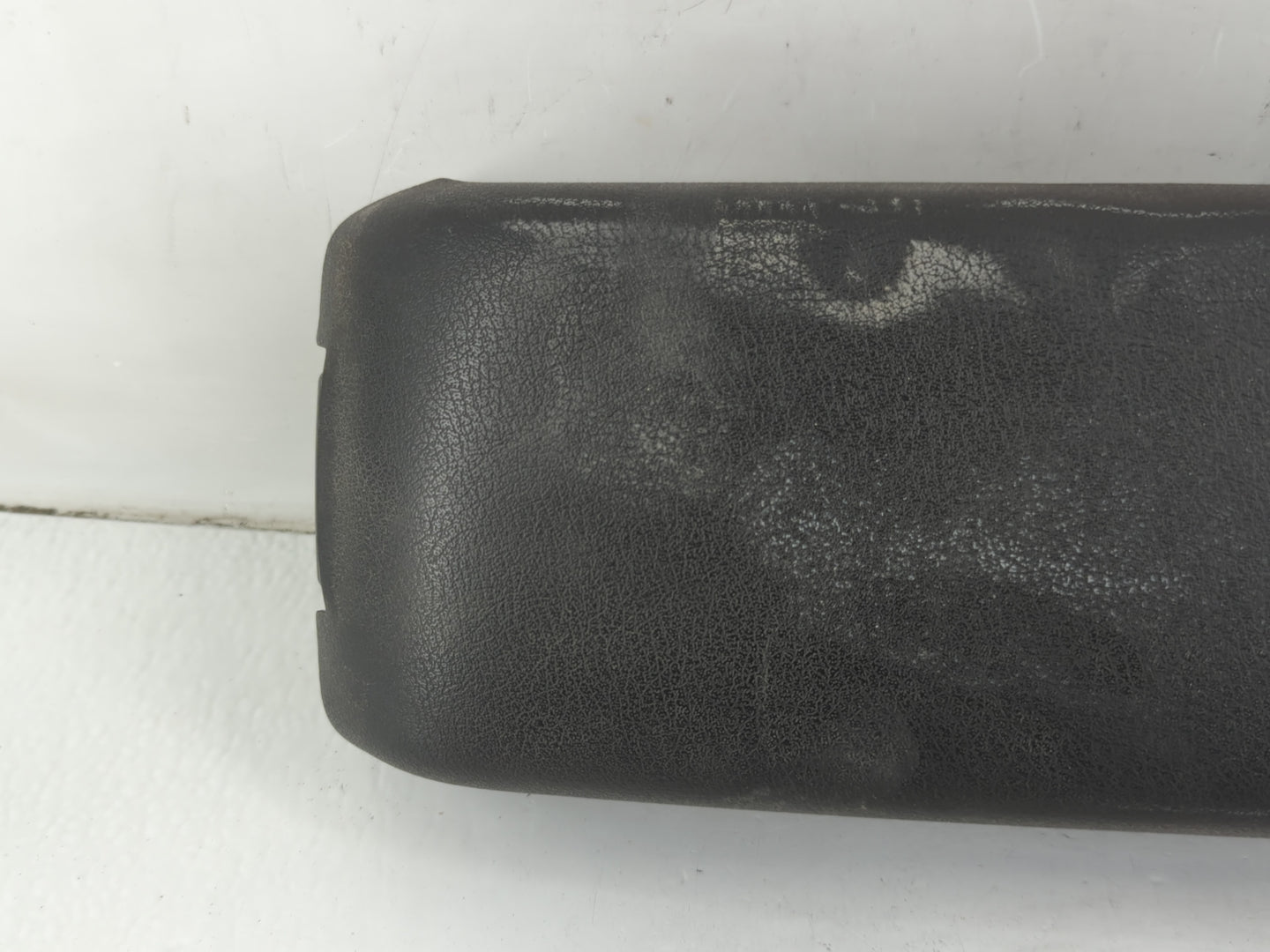 2011-2017 Jeep Patriot Center Console Armrest Cover Lid Fits Fits 2011 2012 2013 2014 2015 2016 2017 OEM Used Auto Parts - O
