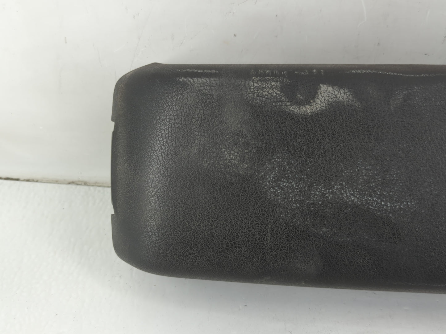 2011-2017 Jeep Patriot Center Console Armrest Cover Lid Fits Fits 2011 2012 2013 2014 2015 2016 2017 OEM Used Auto Parts - O