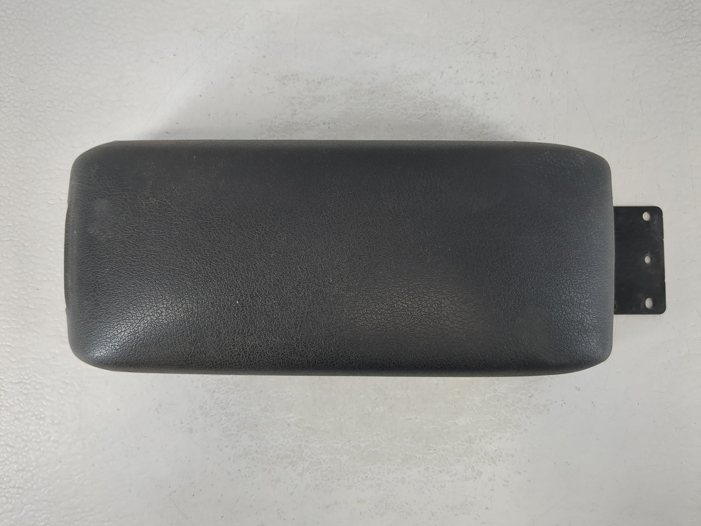 2011-2017 Jeep Patriot Center Console Armrest Cover Lid Fits Fits 2011 2012 2013 2014 2015 2016 2017 OEM Used Auto Parts - O