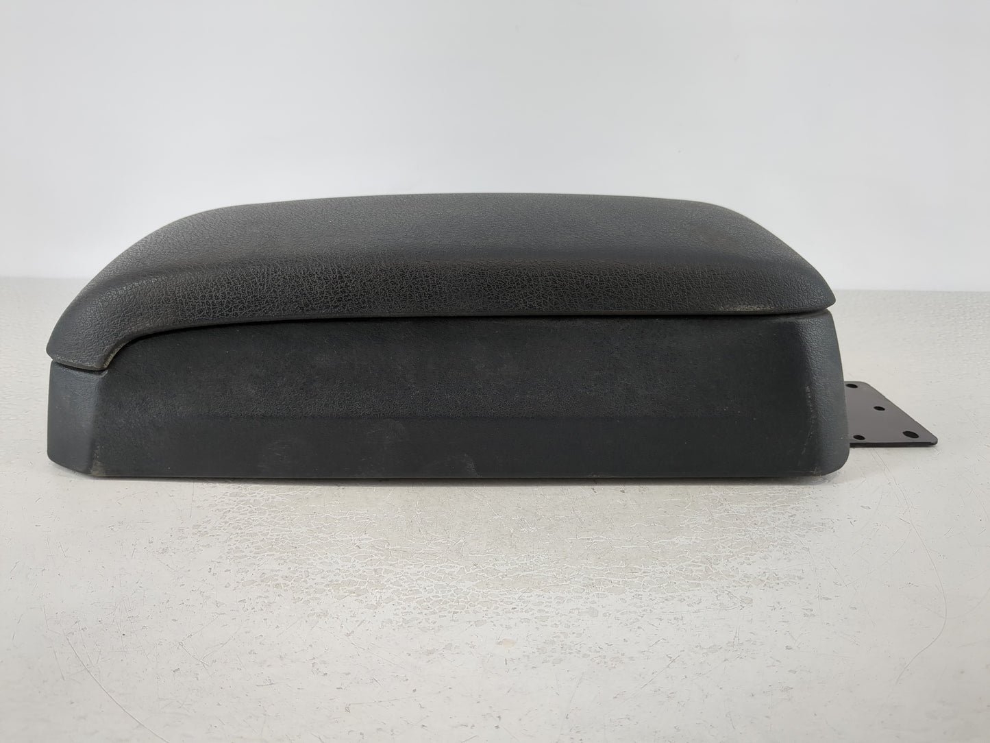 2011-2017 Jeep Patriot Center Console Armrest Cover Lid Fits Fits 2011 2012 2013 2014 2015 2016 2017 OEM Used Auto Parts - O