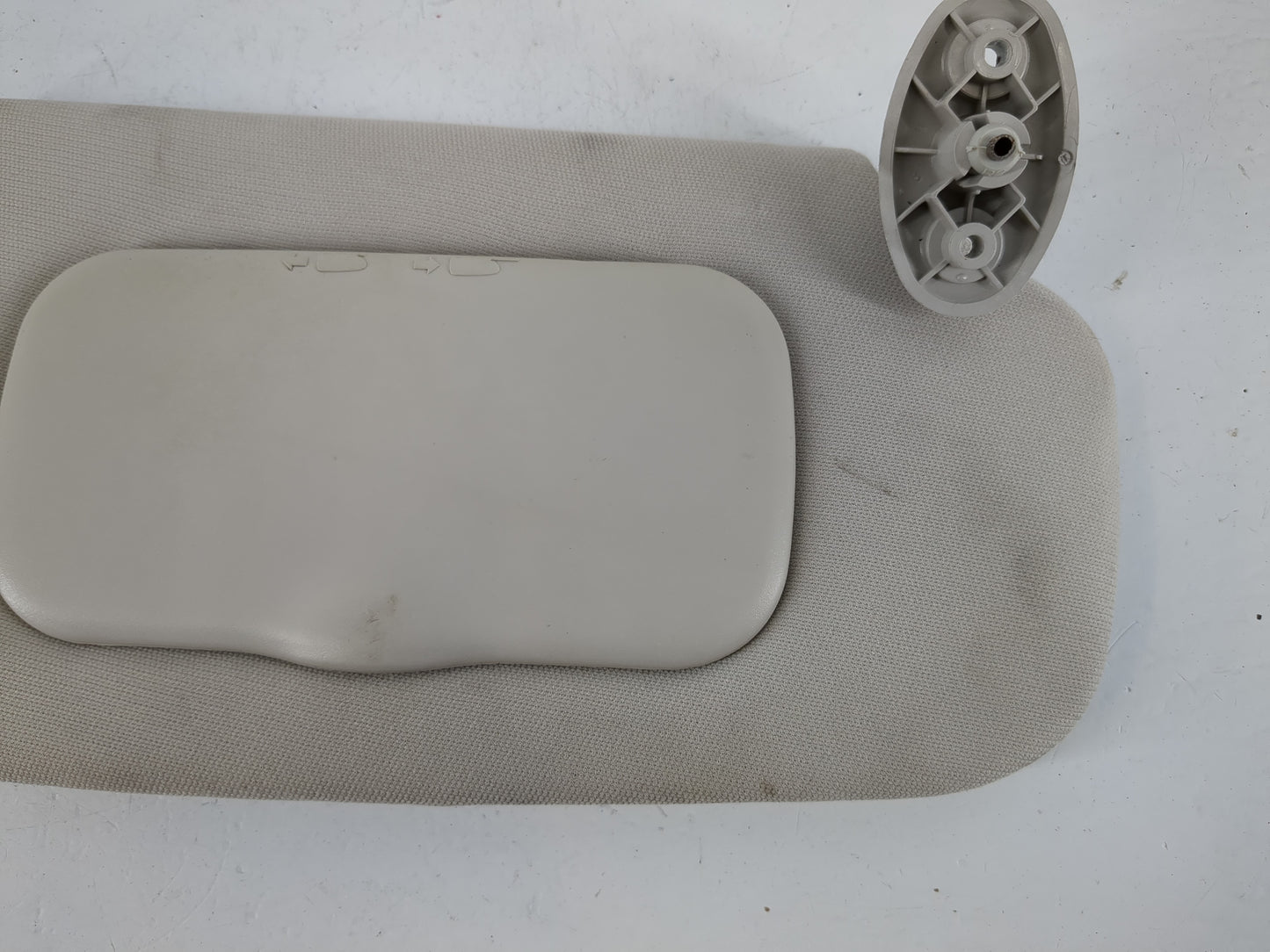 2010-2017 Jeep Patriot Sun Visor Shade Replacement Passenger Right Mirror Fits Fits 2010 2011 2012 2013 2014 2015 2016 2017 