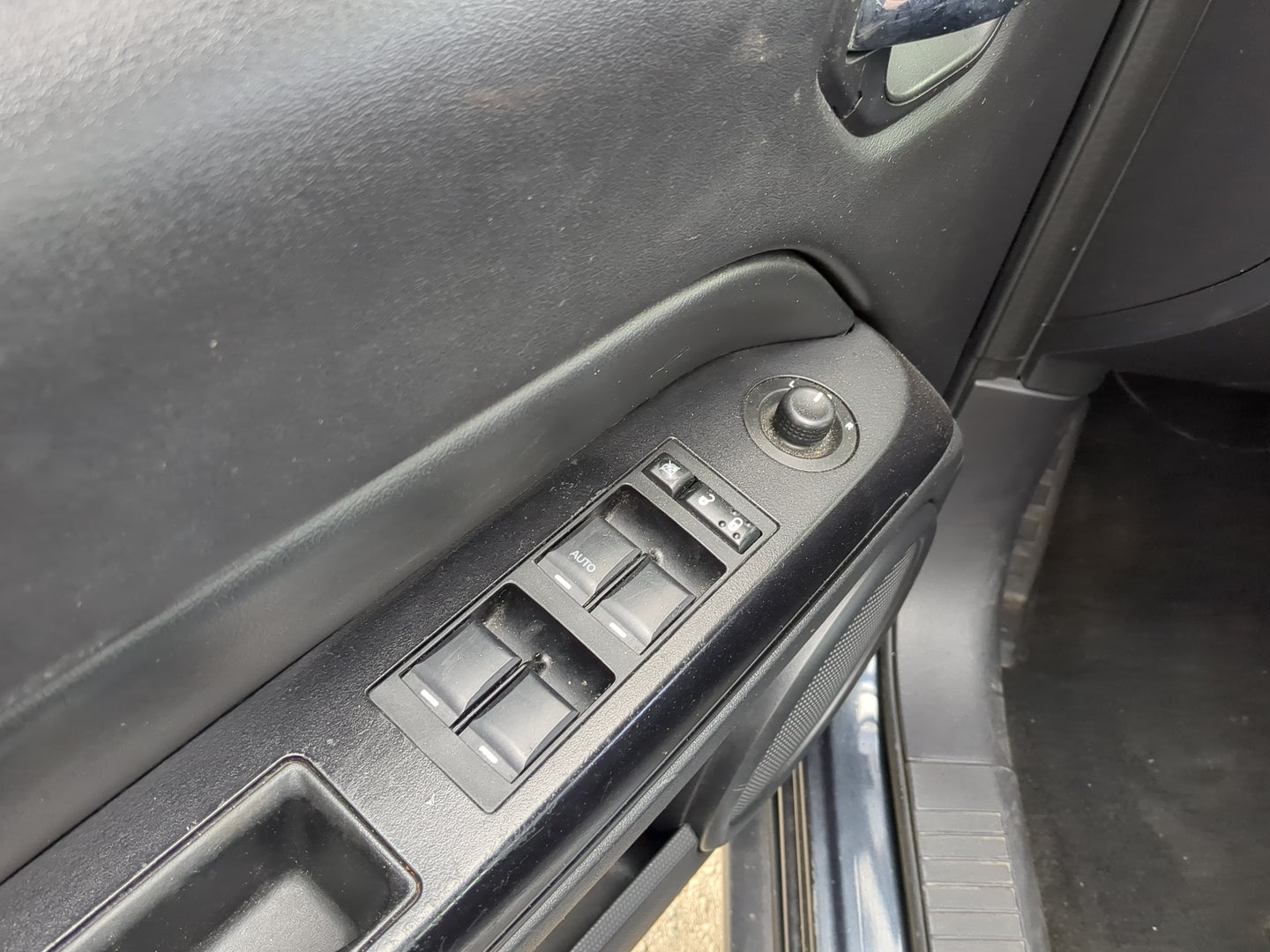 2011-2017 Jeep Patriot Master Power Window Switch Replacement Driver Side Left Fits OEM Used Auto Parts - Oemusedautoparts1.