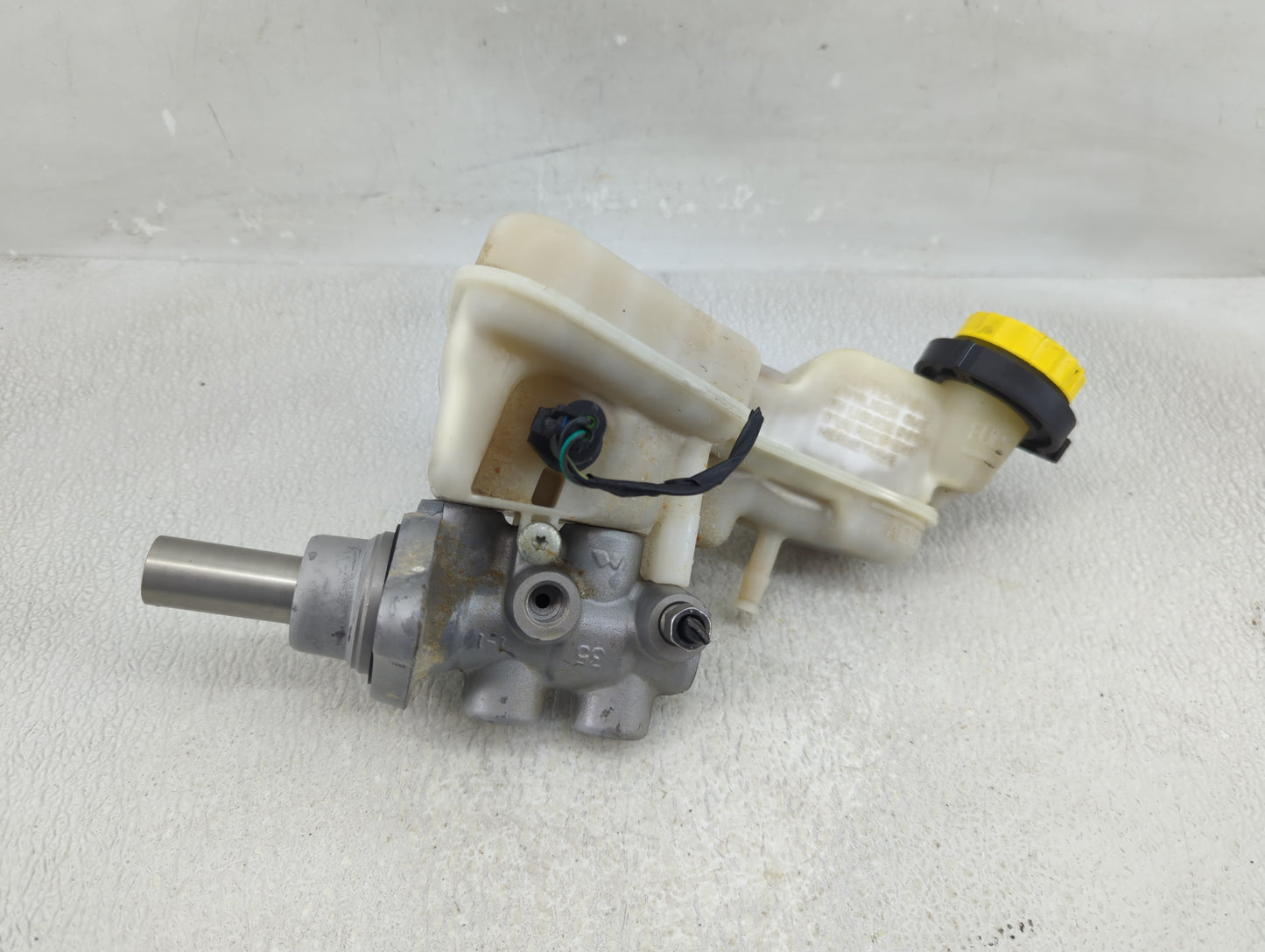2007-2017 Jeep Patriot Brake Master Cylinder - Oemusedautoparts1.com