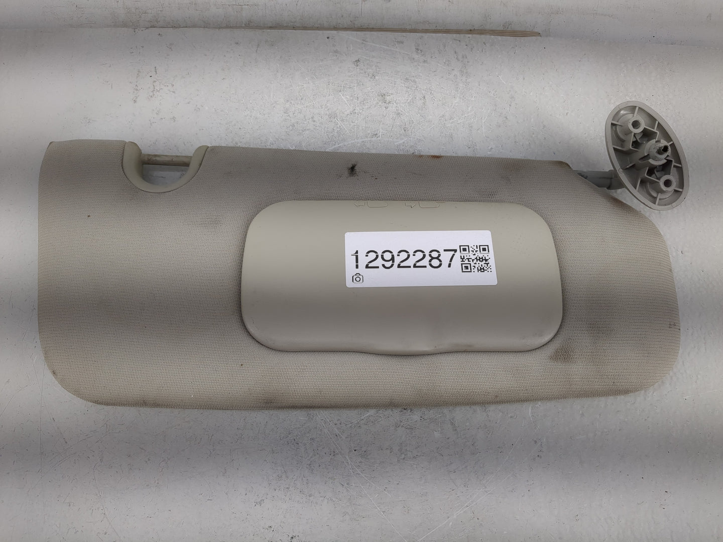 2010-2017 Jeep Patriot Sun Visor Shade Replacement Passenger Right Mirror Fits Fits 2010 2011 2012 2013 2014 2015 2016 2017 
