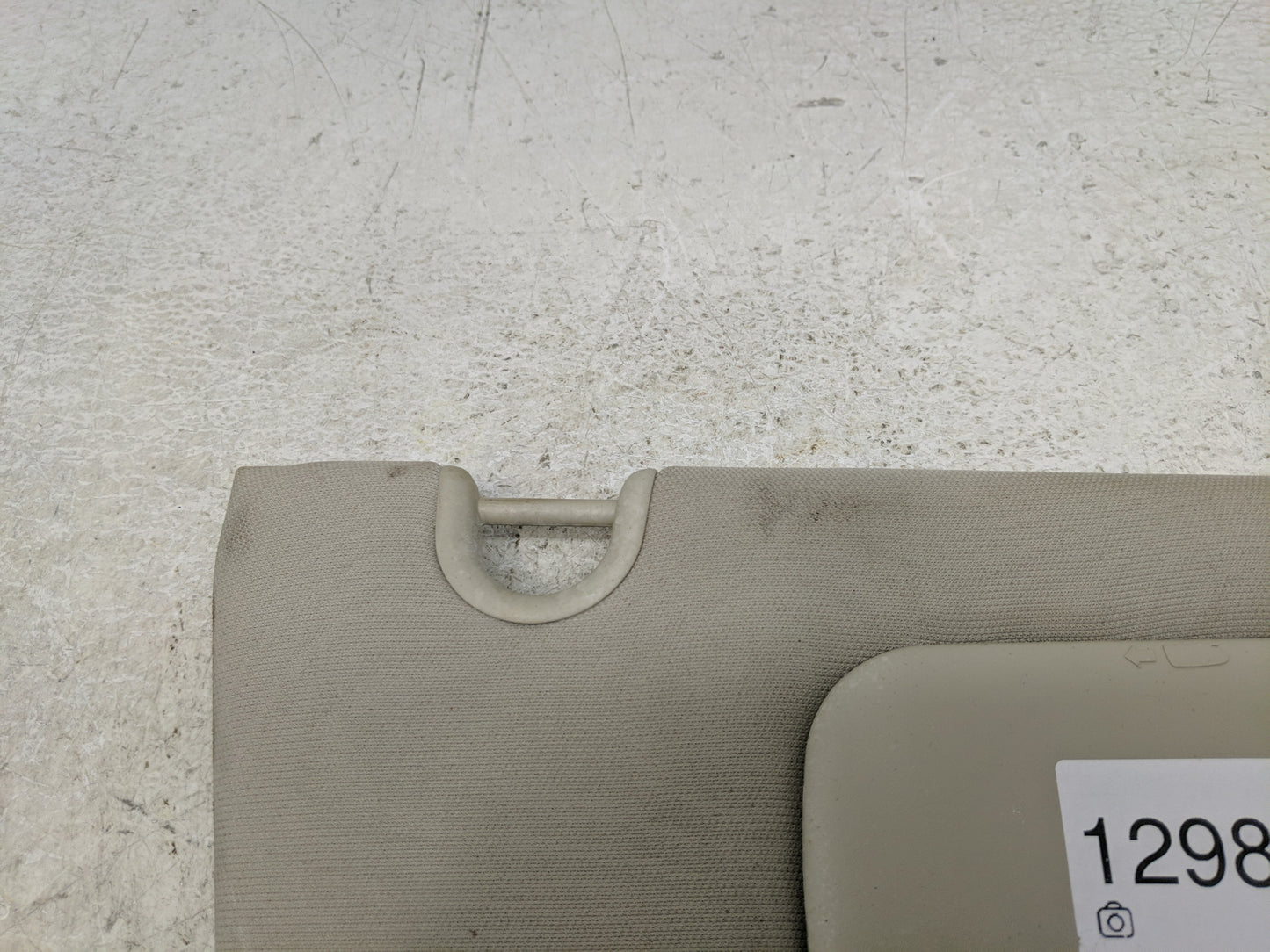 2010-2017 Jeep Patriot Sun Visor Shade Replacement Passenger Right Mirror Fits Fits 2010 2011 2012 2013 2014 2015 2016 2017 