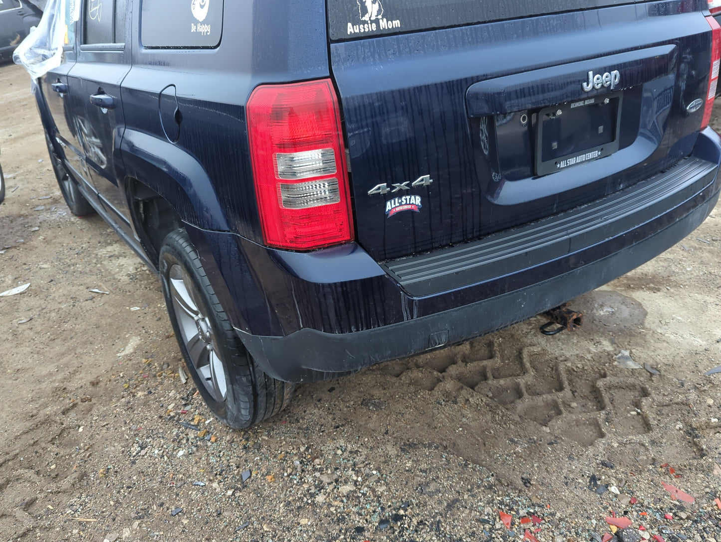 2011-2017 Jeep Patriot Rear Bumper Assembly Oem 1386819 - Oemusedautoparts1.com