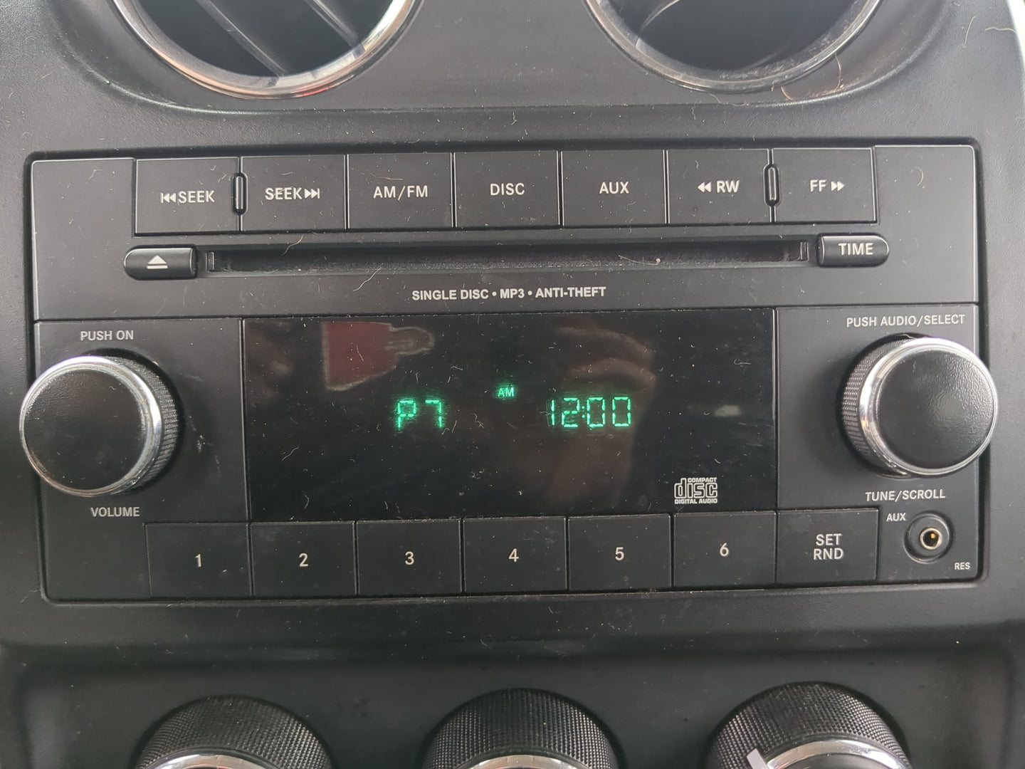 2012-2017 Jeep Patriot Radio AM FM Cd Player Receiver Replacement Fits Fits 2012 2013 2014 2015 2016 2017 OEM Used Auto Part