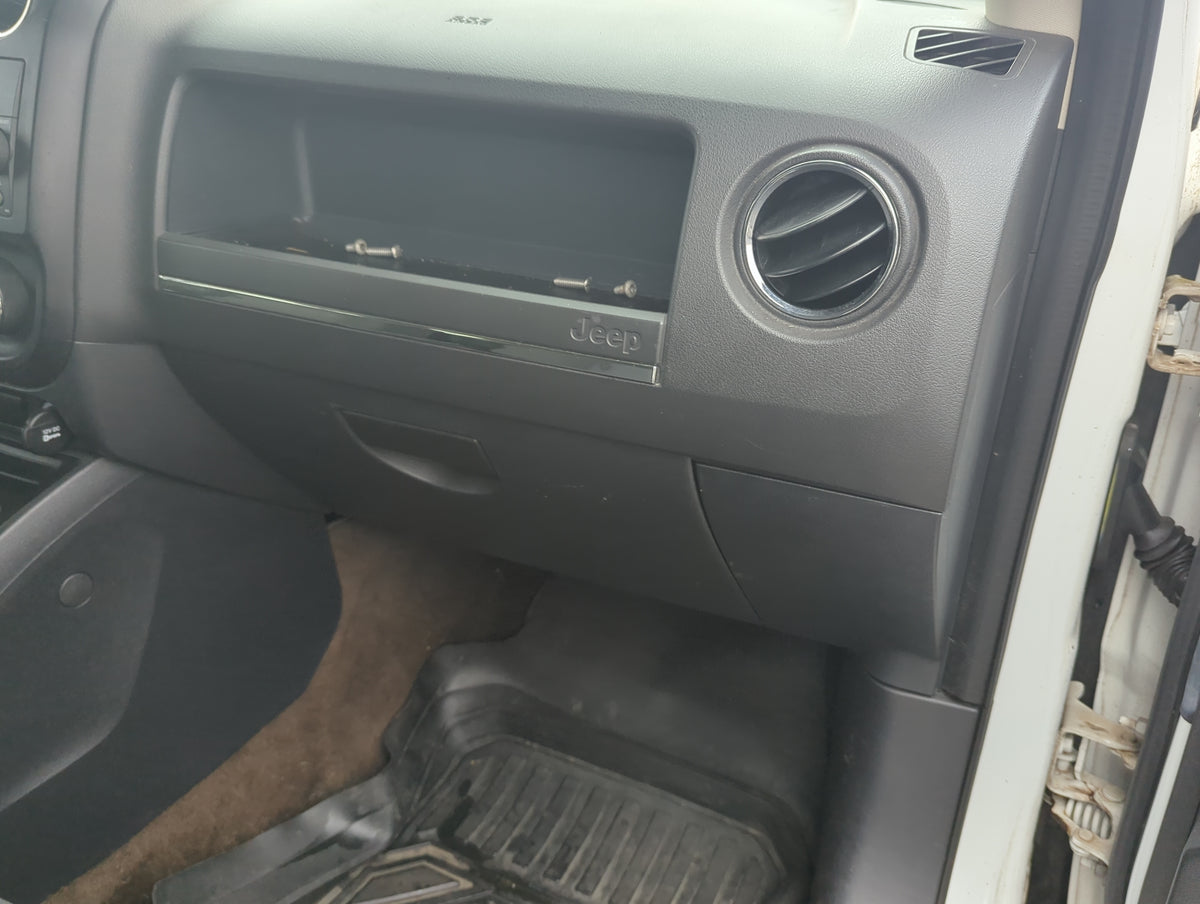 2015 Jeep Patriot Passenger Glove Box Door Storage Compartment 1389657 - Oemusedautoparts1.com