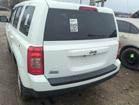 2007-2017 Jeep Patriot Trunk/decklid/hatch/tailgate Oem 1389682 - Oemusedautoparts1.com