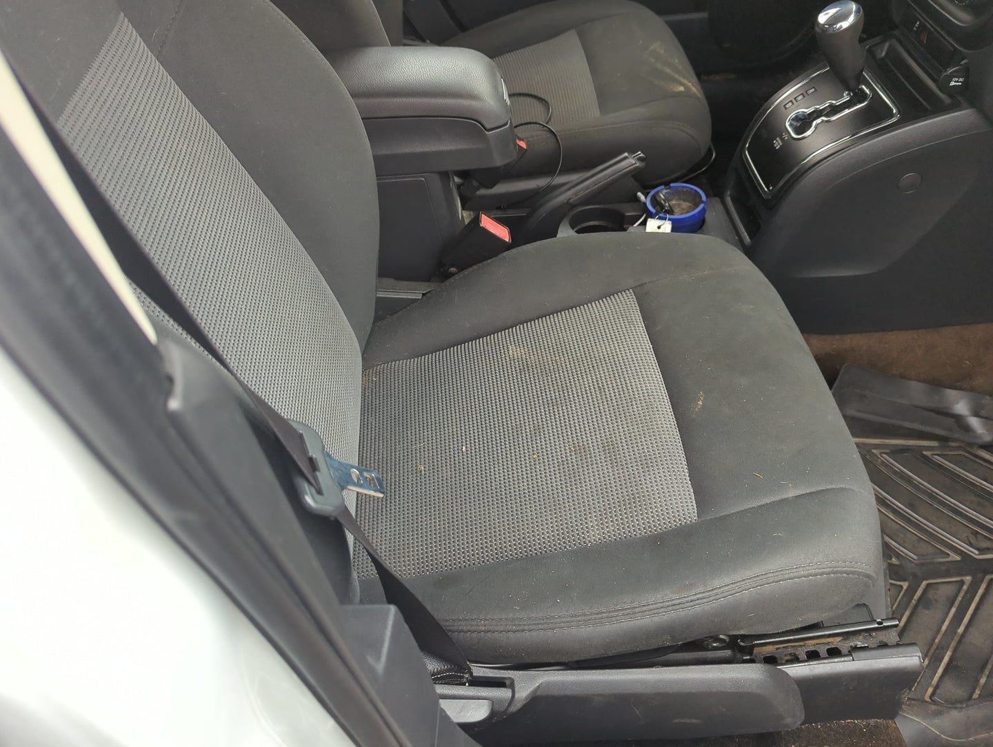 2015-2017 Jeep Patriot Passenger Front Seat Oem 1389701 - Oemusedautoparts1.com