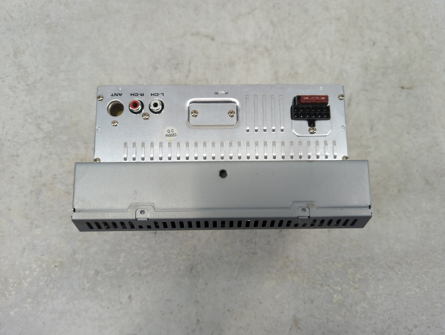 2015 Jeep Patriot Radio AM FM Cd Player Receiver Replacement P/N:DC426BT Fits OEM Used Auto Parts - Oemusedautoparts1.com