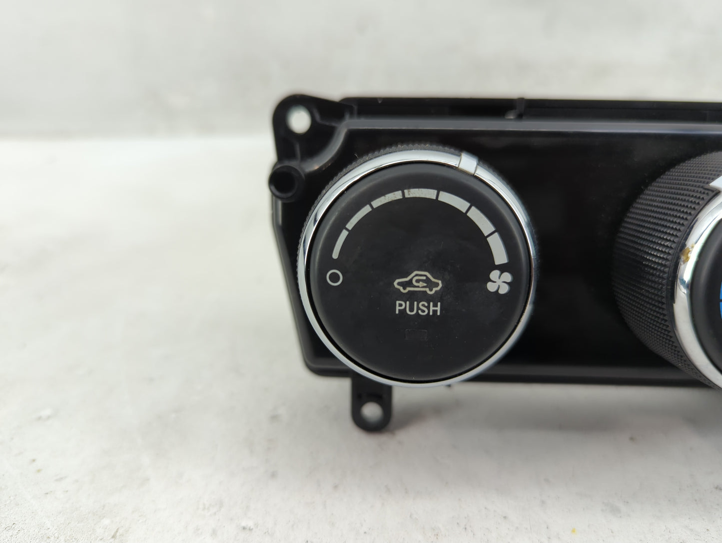 2011-2017 Jeep Patriot Climate Control Module Temperature AC/Heater Replacement P/N:P55111278AF Fits OEM Used Auto Parts - O