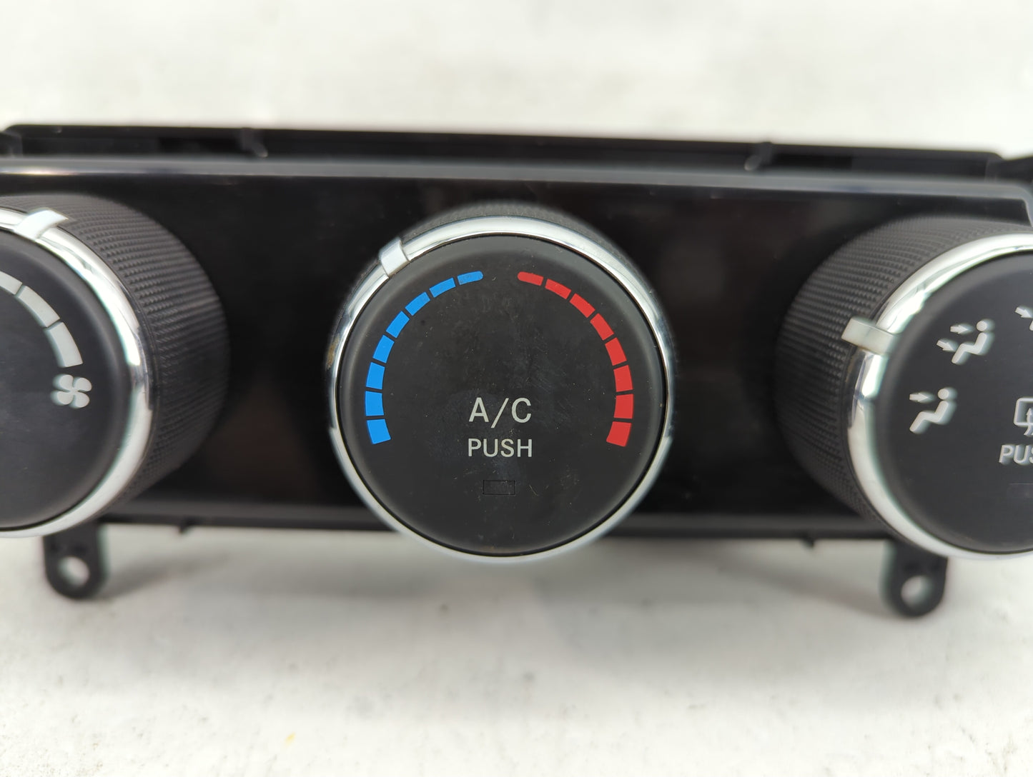 2011-2017 Jeep Patriot Climate Control Module Temperature AC/Heater Replacement P/N:P55111278AF Fits OEM Used Auto Parts - O