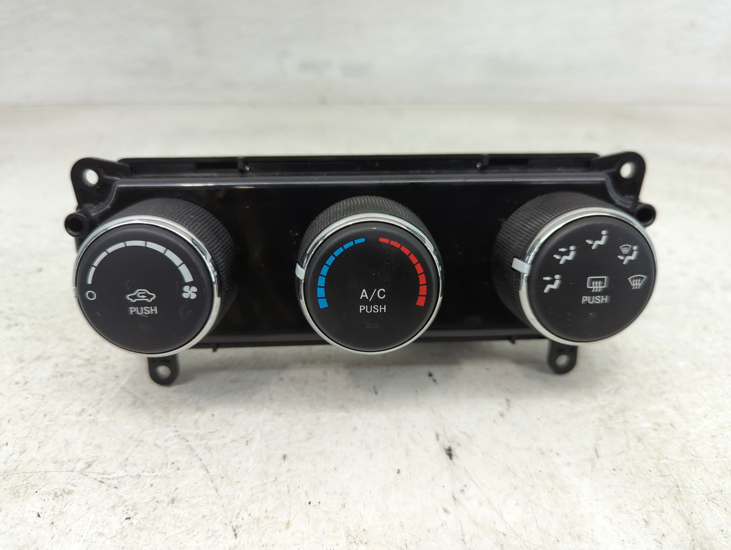 2011-2017 Jeep Patriot Climate Control Module Temperature AC/Heater Replacement P/N:P55111278AF Fits OEM Used Auto Parts - O