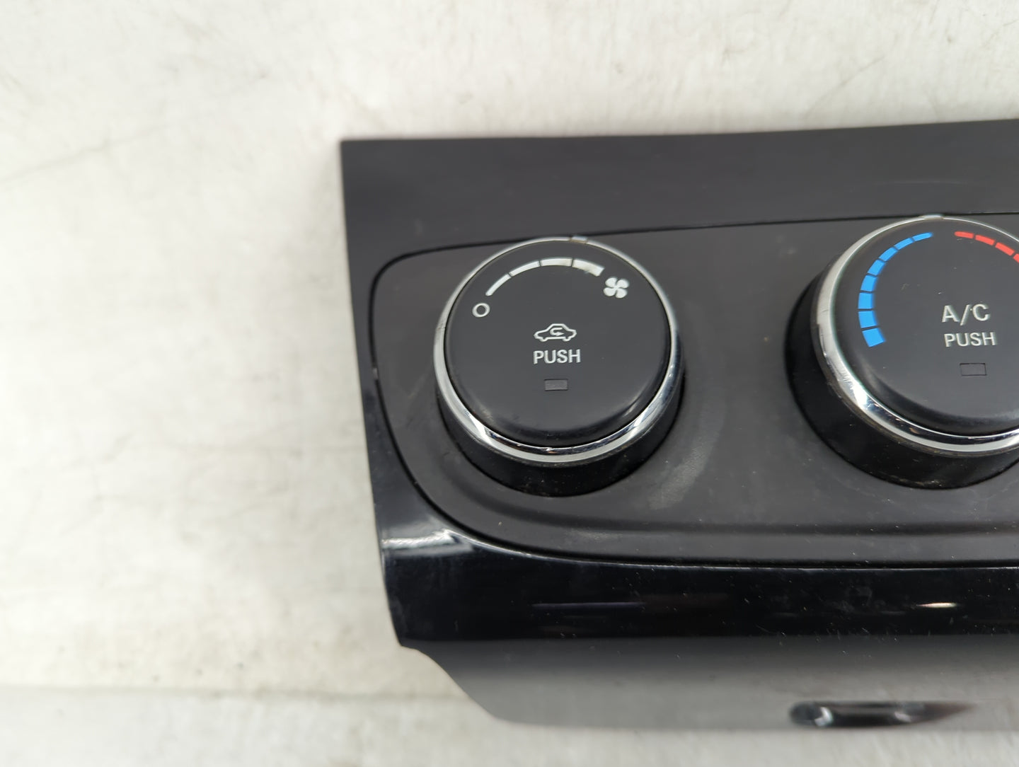 2011-2017 Jeep Patriot Climate Control Module Temperature AC/Heater Replacement P/N:61036A Fits OEM Used Auto Parts - Oemuse